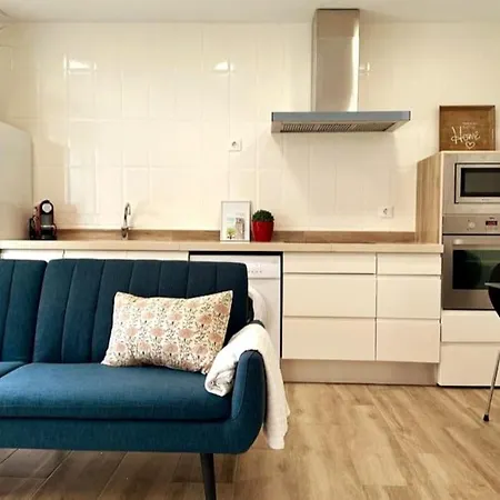 Seahomes Vacations - Fenals Boutique Apt. *