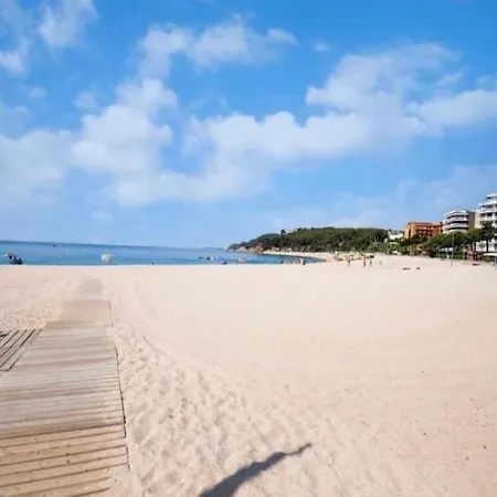 Seahomes Vacations - Fenals Boutique Apt. *