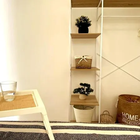 Seahomes Vacations - Fenals Boutique Apt. Apartmán